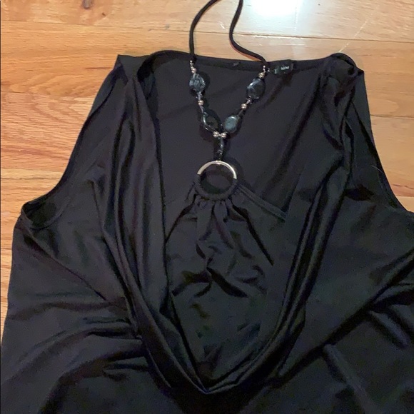 Cute black tank - Picture 2 of 5